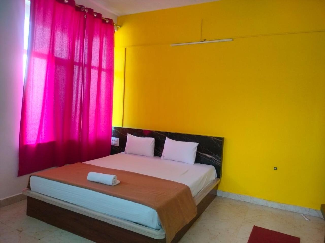 Hotel Golden Heights Gokarna Ngoại thất bức ảnh